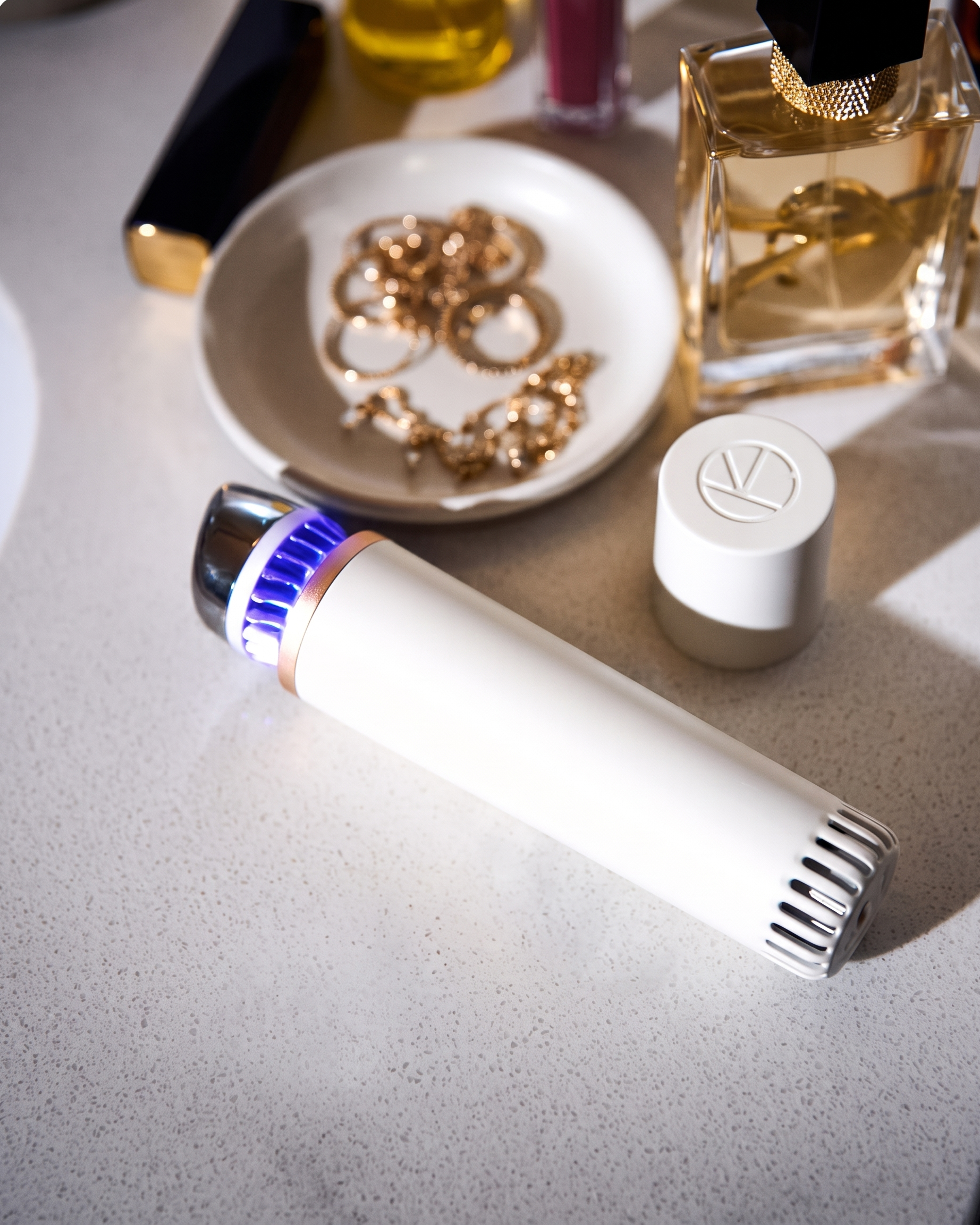 Dual-Temperature De-Puffing Wand with Hot & Cold Therapy